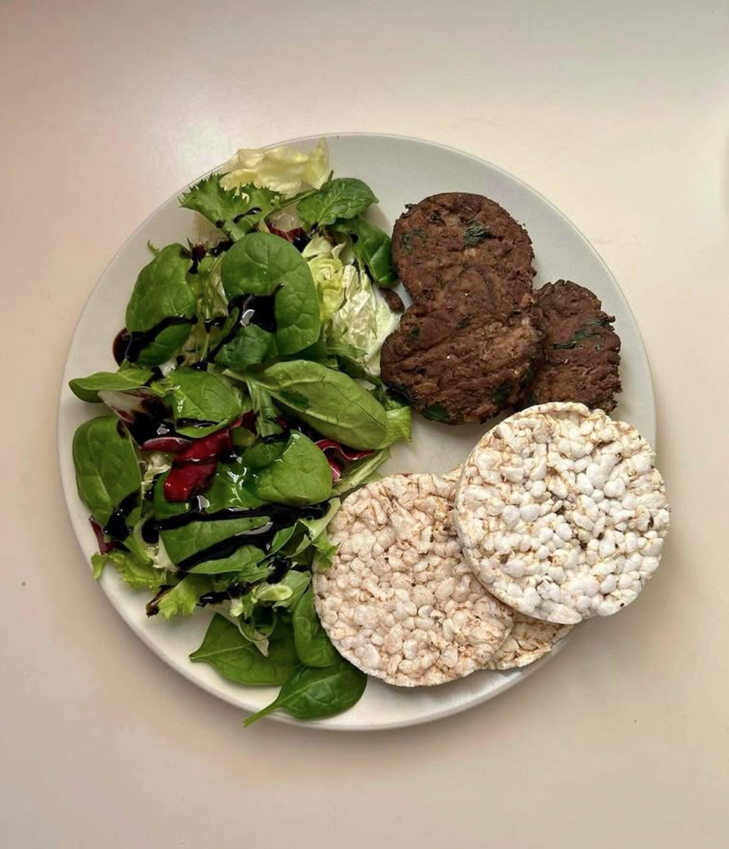 Μπιφτέκια από φασόλες & μανιτάρια